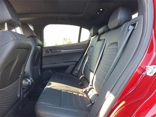 2024 Alfa Romeo Stelvio Quadrifoglio