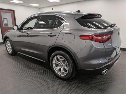 2020 Alfa Romeo Stelvio Base