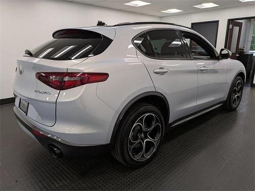 2022 Alfa Romeo Stelvio Ti