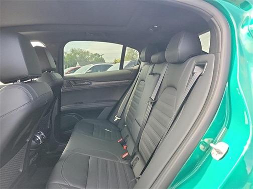 2024 Alfa Romeo Stelvio Quadrifoglio