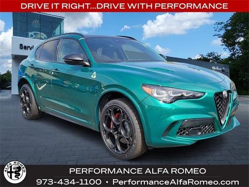 2024 Alfa Romeo Stelvio Quadrifoglio