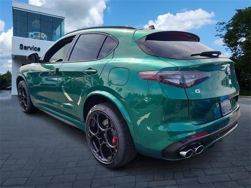 2024 Alfa Romeo Stelvio Quadrifoglio