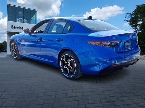 2025 Alfa Romeo Giulia Base