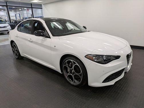 2024 Alfa Romeo Giulia Ti