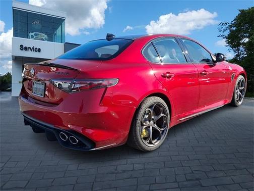 2024 Alfa Romeo Giulia Quadrifoglio