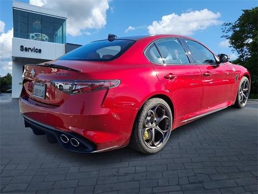 2024 Alfa Romeo Giulia Quadrifoglio