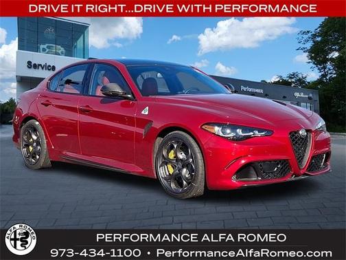 2024 Alfa Romeo Giulia Quadrifoglio