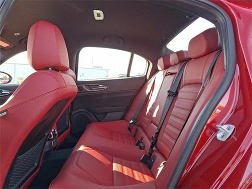 2024 Alfa Romeo Giulia Quadrifoglio