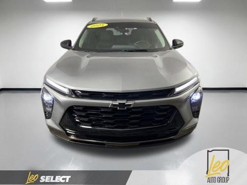 Sterling Gray Metallic 2025 Chevrolet Trax ACTIV