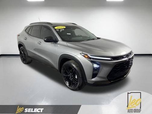 Sterling Gray Metallic 2025 Chevrolet Trax ACTIV
