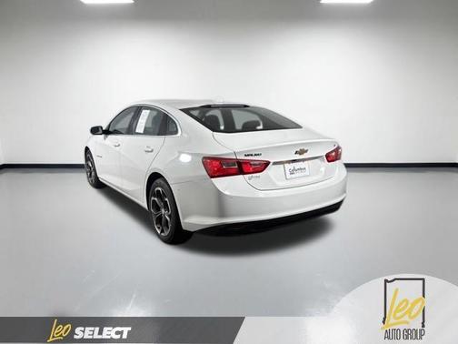 Summit White 2023 Chevrolet Malibu LT