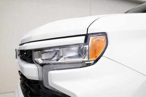 Summit White 2026 Chevrolet Silverado 1500 RST