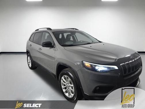 Sting Gray Clearcoat 2022 Jeep Cherokee Latitude Lux