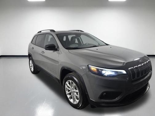 Sting Gray Clearcoat 2022 Jeep Cherokee Latitude Lux