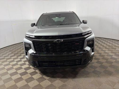Sterling Gray Metallic 2026 Chevrolet Traverse RS