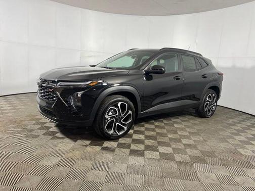 Mosaic Black Metallic 2026 Chevrolet Trax 2RS