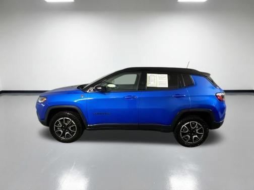 Hydro Blue Pearlcoat 2025 Jeep Compass Trailhawk