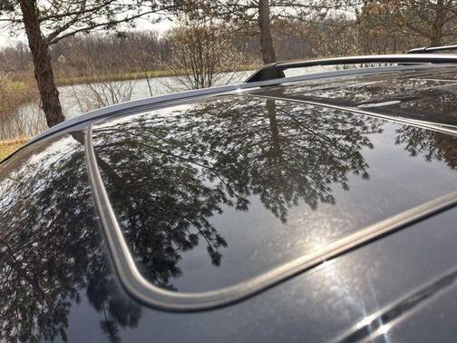 Black 2022 Toyota Highlander XLE