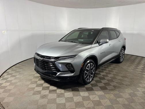 Sterling Gray Metallic 2026 Chevrolet Blazer RS