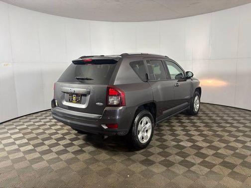 Granite Crystal Clearcoat Metallic 2016 Jeep Compass Latitude