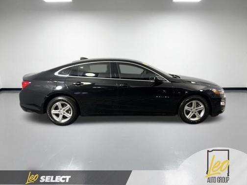 Mosaic Black Metallic 2025 Chevrolet Malibu 1LS