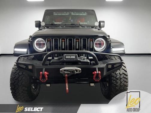 Black Clearcoat 2020 Jeep Gladiator Overland