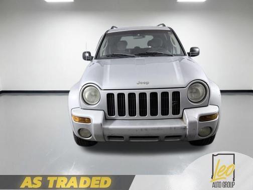 Silver 2002 Jeep Liberty Limited