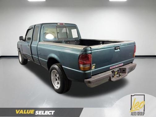 Medium Willow Green Clearcoat Metallic 1997 Ford Ranger XLT