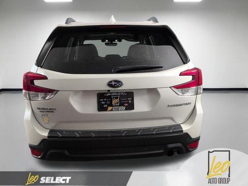 Crystal White Pearl 2020 Subaru Forester Limited