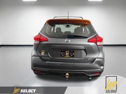 Gun Metallic / Monarch Orange 2020 Nissan Kicks SR