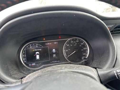 2020 Nissan Kicks SR