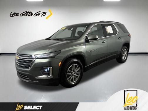 Silver Sage Metallic 2022 Chevrolet Traverse LT Cloth