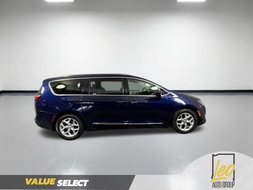 Jazz Blue Pearlcoat 2017 Chrysler Pacifica Touring-L Plus