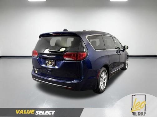 Jazz Blue Pearlcoat 2017 Chrysler Pacifica Touring-L Plus