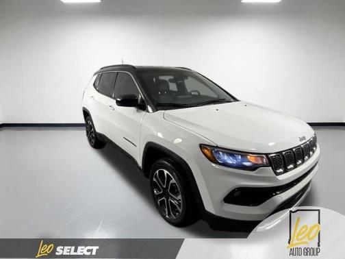Bright White Clearcoat 2023 Jeep Compass Limited