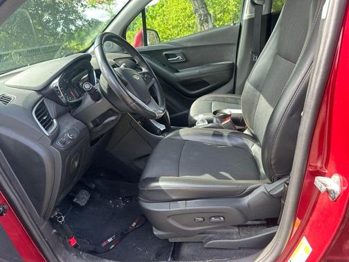 Cajun Red Tintcoat 2018 Chevrolet Trax LT
