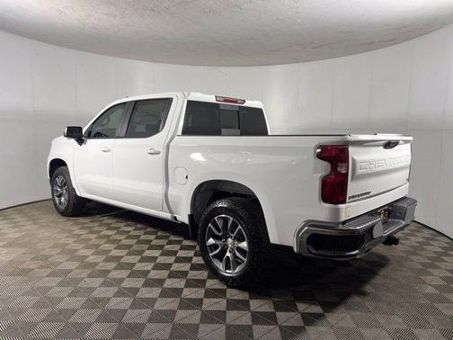 Summit White 2026 Chevrolet Silverado 1500 LT
