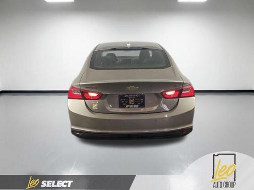 Mineral Gray Metallic 2024 Chevrolet Malibu LT