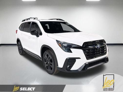 Crystal White Pearl 2025 Subaru Ascent Onyx Edition Touring