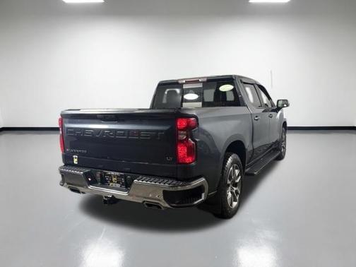 Shadow Gray Metallic 2021 Chevrolet Silverado 1500 LT