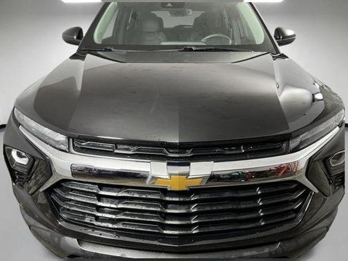 Mosaic Black Metallic 2025 Chevrolet Trailblazer LS