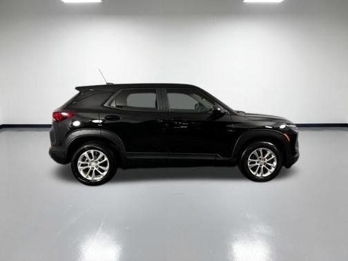 Mosaic Black Metallic 2025 Chevrolet Trailblazer LS