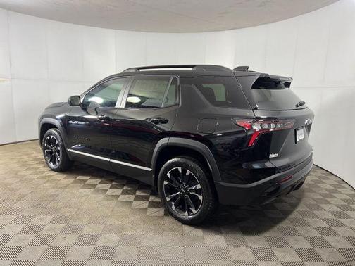 Mosaic Black Metallic 2026 Chevrolet Equinox RS