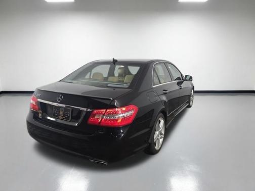 Black 2013 Mercedes-Benz E-Class E 350