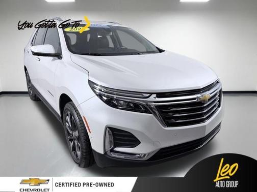 Iridescent Pearl Tricoat 2023 Chevrolet Equinox Premier