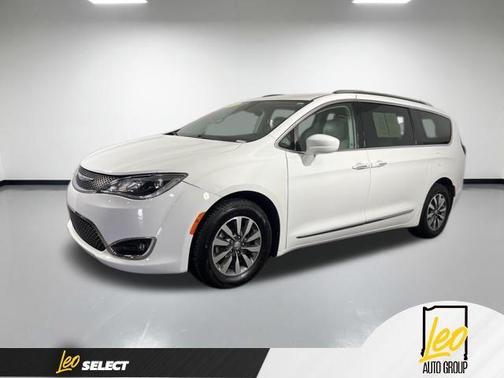 Bright White Clearcoat 2020 Chrysler Pacifica Touring-L Plus