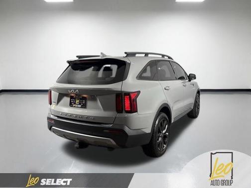 Wolf Gray 2022 Kia Sorento X-Line EX