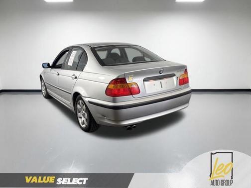 2003 BMW 325 xi