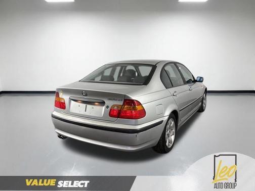 2003 BMW 325 xi
