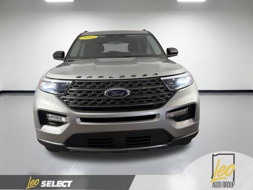 Silver Metallic 2023 Ford Explorer XLT